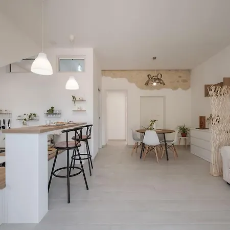 Modern Mediterranean * Κάλιαρι