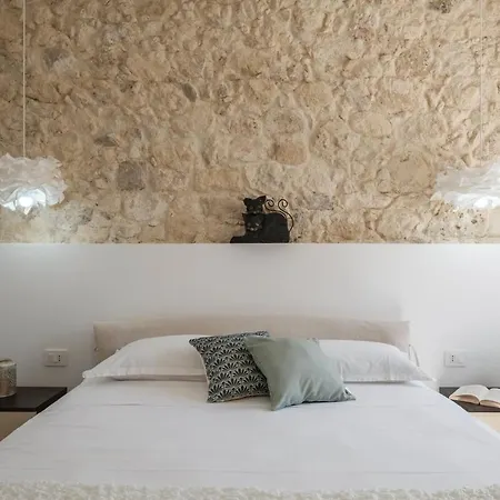 Apartment Modern Mediterranean